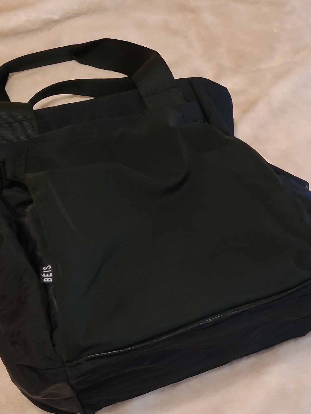 The Sport (Travel) Tote in Black - Picture 13 of 17